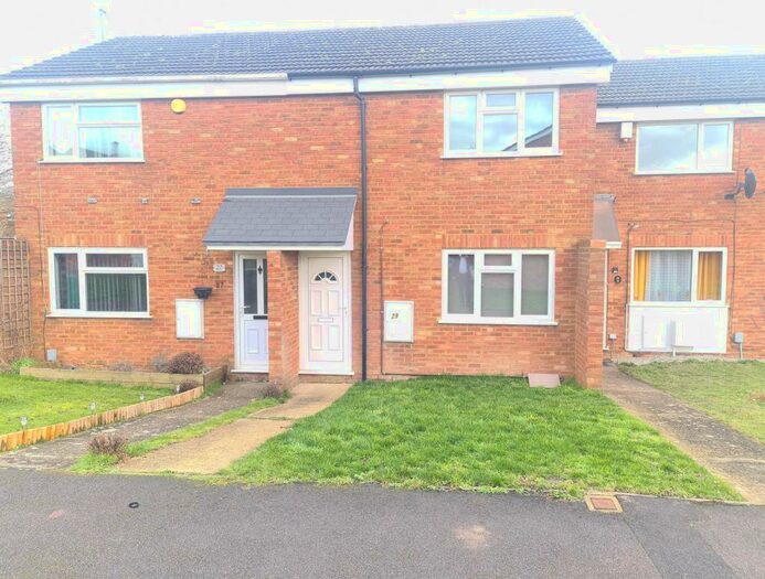 3 Bedroom Terraced House To Rent In Fareham Way, Houghton Regis, LU5