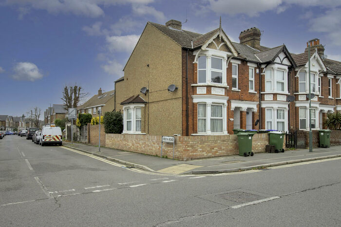 2 Bedroom Ground Flat To Rent In Oaklands Road, Bexleyheath, DA6