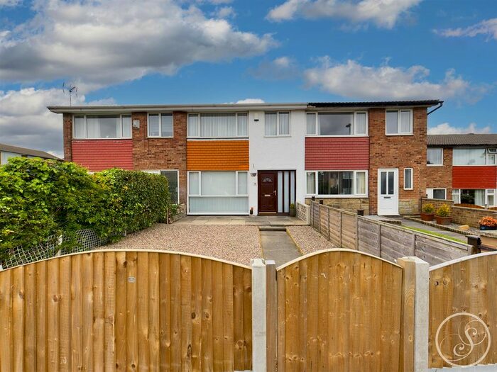 3 Bedroom Terraced House To Rent In Nettleton Court, Leeds, LS15