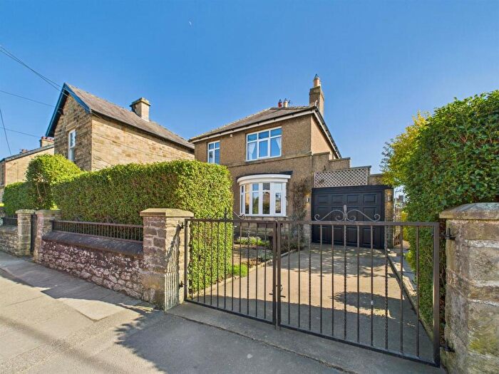 3 Bedroom Detached House For Sale In South Terrace, Staindrop, DL2