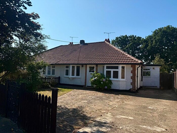 2 Bedroom Semi-Detached Bungalow To Rent In Fairmead Avenue, Hadleigh, SS7