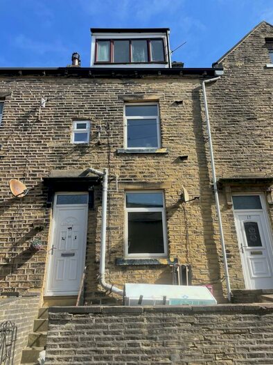 3 Bedroom Terraced House To Rent In All Souls Terrace, Halifax, HX3
