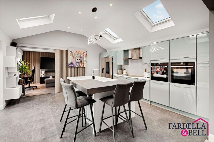 4 Bedroom Semi-detached House For Sale In Primet Heights, Colne, BB8