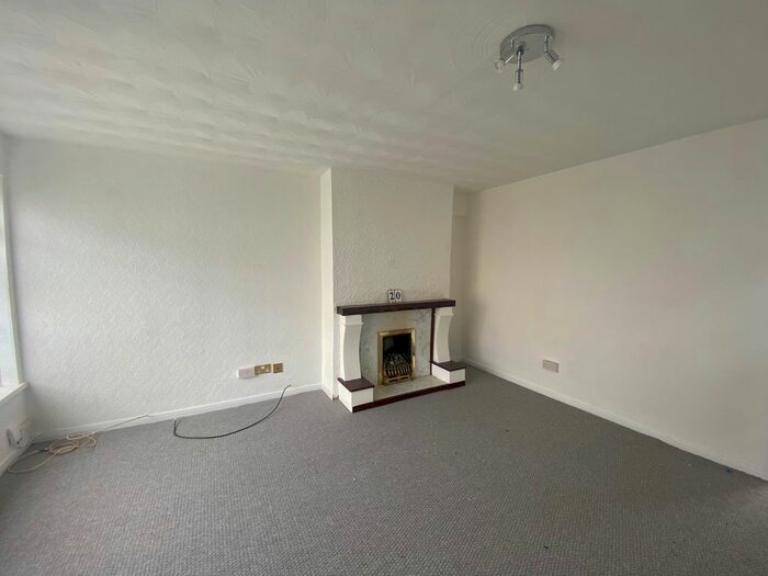 3 Bedroom Terraced House To Rent In Lloyd Road, Swansea, SA5