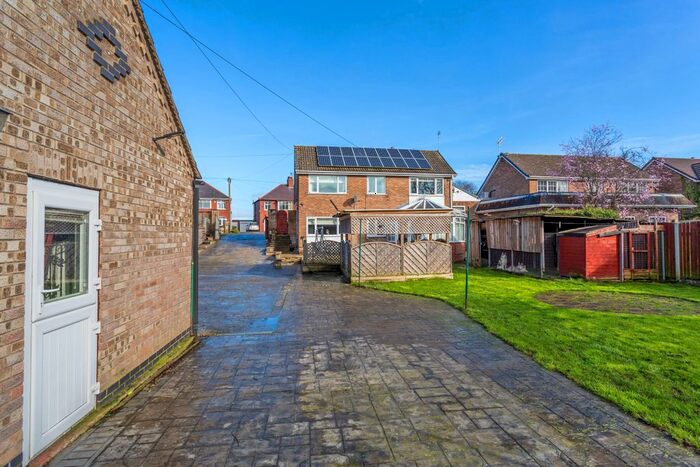 4 Bedroom Detached House For Sale In Wistow Road, Selby, North Yorkshire, YO8