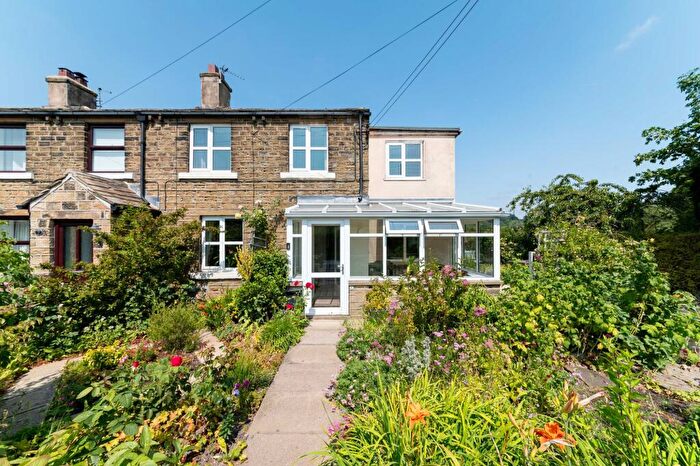 3 Bedroom End Of Terrace House For Sale In Glen Dene, Long Moor Lane, Shelley, HD8