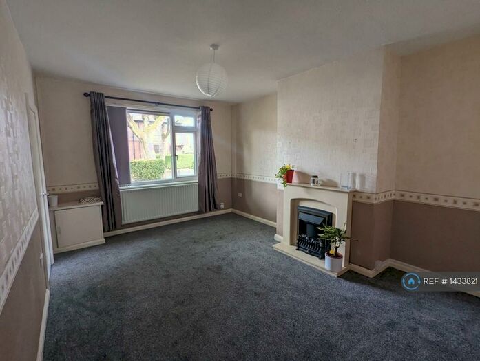 2 Bedroom Terraced House To Rent In Rowsley Road, Stretford, Manchester, M32