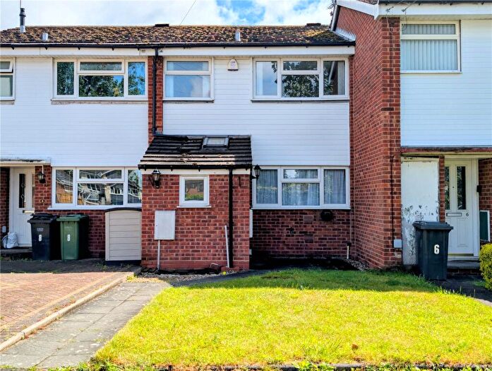 3 Bedroom Terraced House For Sale In Lakes Close, Kidderminster, Worcestershire, DY11