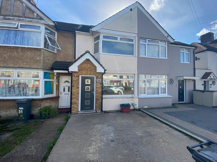 3 Bedroom Terraced House To Rent In Fernside Avenue, Feltham, TW13