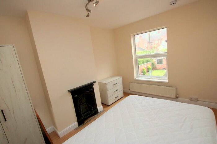 1 Bedroom House Of Multiple Occupation To Rent In Tresham Street, Kettering, Northamptonshire, NN16
