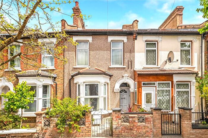 1 Bedroom Flat To Rent In Borwick Avenue, London, E17