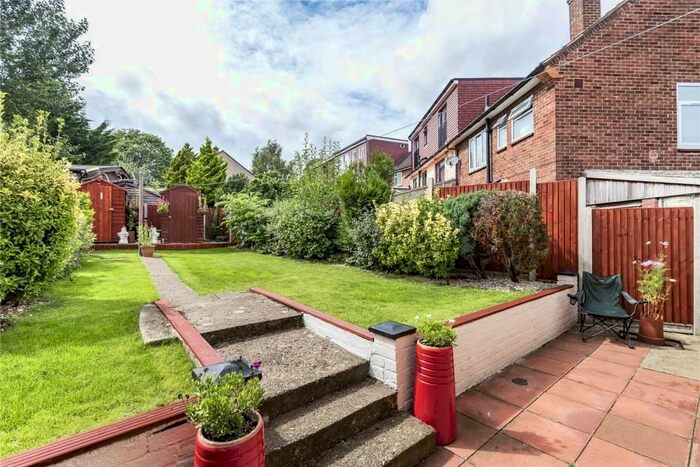 3 Bedroom End Of Terrace House To Rent In Prestwick Road, South Oxhey WD19