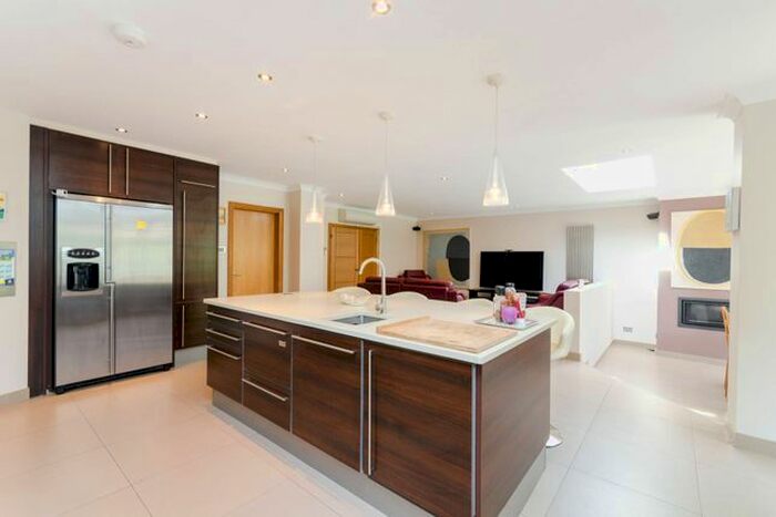 5 Bedroom Detached House To Rent In Albion Road, Coombe, Kingston Upon Thames, KT2