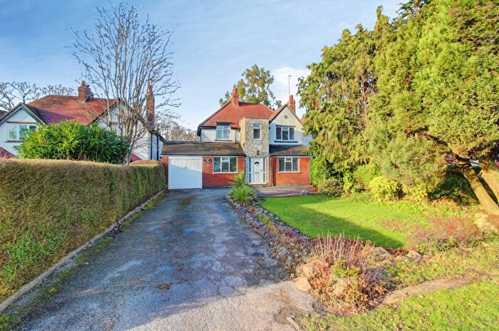 3 Bedroom Detached House For Sale In Sutton Road, Walsall, WS9