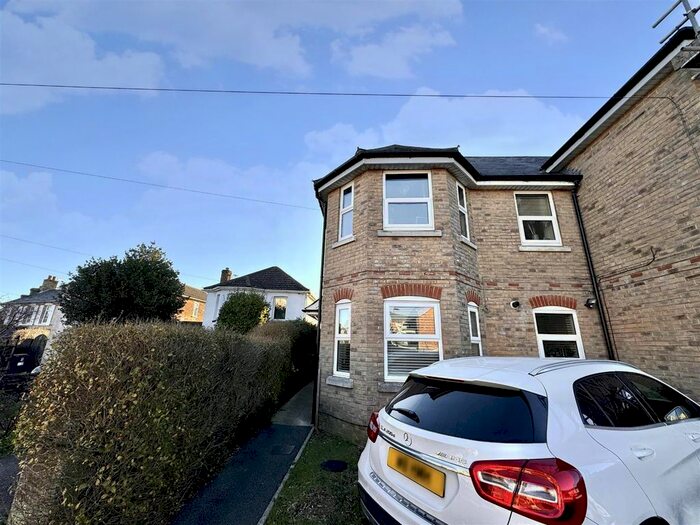 2 Bedroom Maisonette To Rent In Nursery Road, Bournemouth, BH9