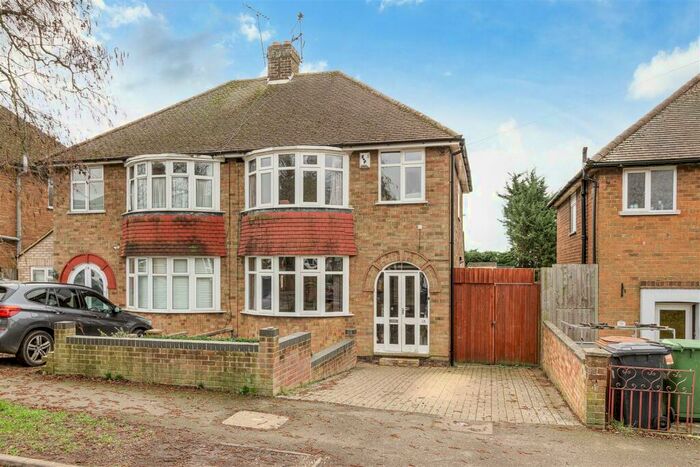 3 Bedroom Semi-Detached House To Rent In Third Avenue, Wellingborough, NN8