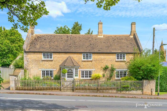 3 Bedroom Cottage For Sale In Audit Hall Road, Empingham, Oakham, LE15