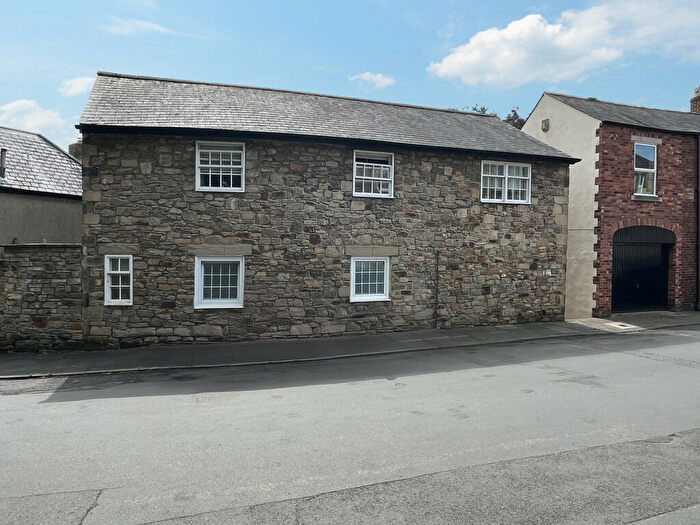 3 Bedroom Apartment To Rent In Hexham, Northumberland, NE46
