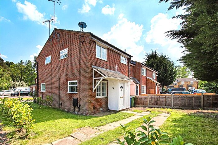 1 Bedroom End Of Terrace House To Rent In Crofton Close, Bracknell, Berkshire, RG12
