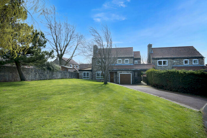 4 Bedroom Detached House For Sale In Lady Mary View, Hickleton, Doncaster, DN5