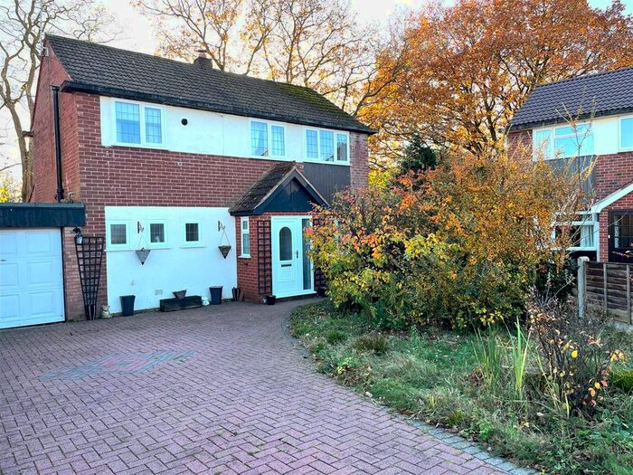 3 Bedroom Detached House For Sale In Mersey Close, Rugeley, WS15
