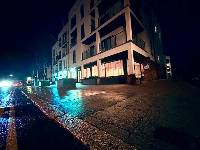 2 Bedroom Property To Rent In The Balbirs, Portswood Road, SO17