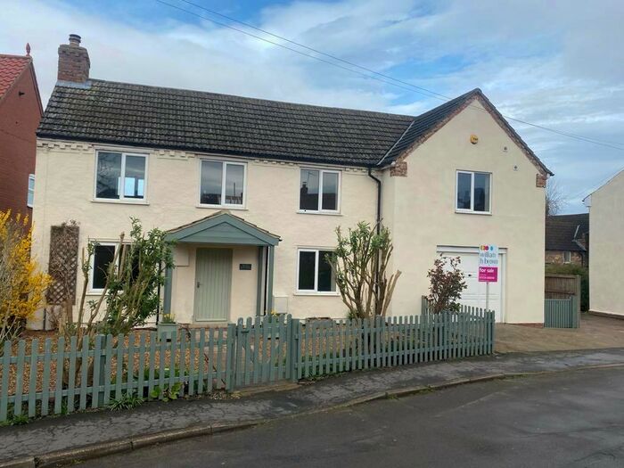 4 Bedroom House To Rent In Market Hill, Winteringham, Scunthorpe, DN15