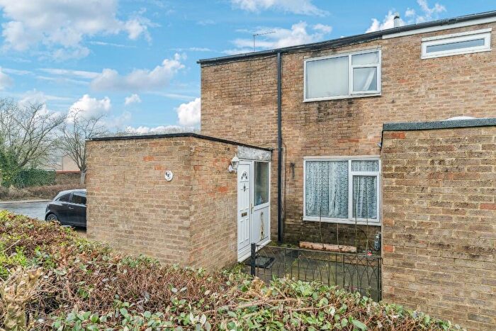 2 Bedroom End Of Terrace House For Sale In Exeter Close, Stevenage, Hertfordshire, SG1