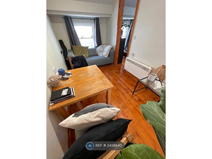 1 Bedroom Flat To Rent In Kentish Town Road, London, NW1