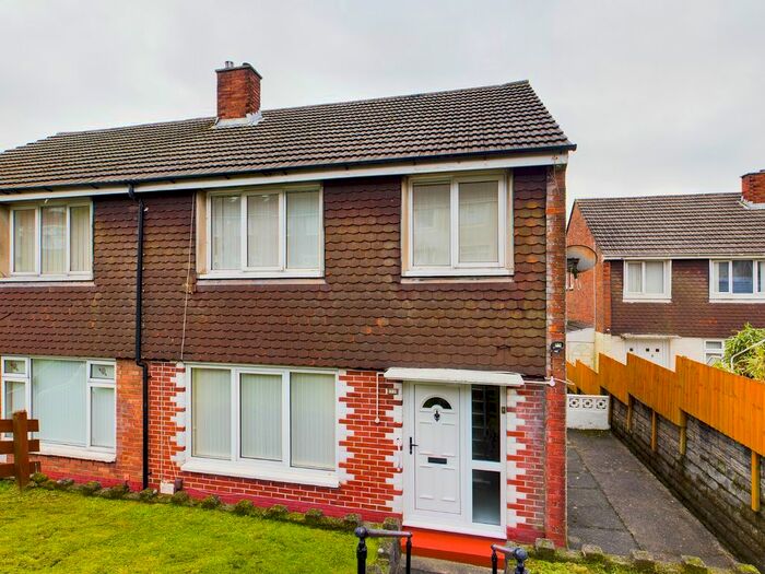 3 Bedroom Semi-Detached House To Rent In Pen Y Mor Road, Penlan, Swansea SA5