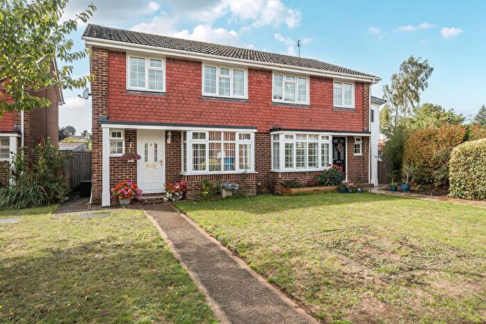 3 Bedroom Semi-Detached House For Sale In Maidenhead, Berkshire, SL6