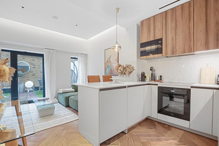 1 Bedroom Flat For Sale In Baker Street, London, W1U