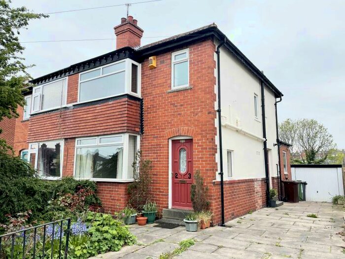 3 Bedroom Apartment To Rent In Newport View, Headingley, Leeds, LS6