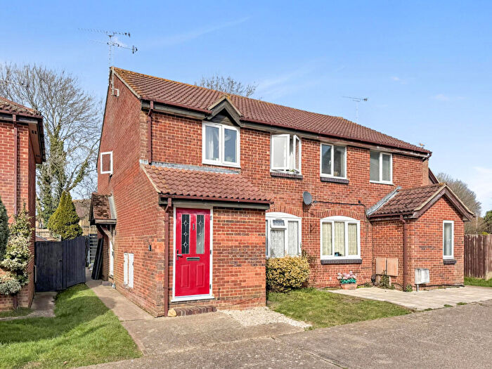 1 Bedroom Maisonette For Sale In Corfe Close, Worthing, BN13