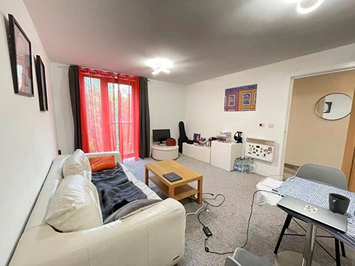 1 Bedroom Apartment To Rent In Southside, St John's Walk, Birmingham, B5