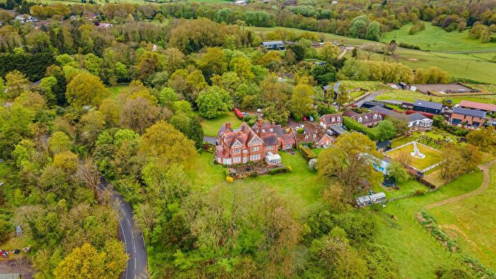 4 Bedroom Apartment For Sale In Ponsbourne Manor, Newgate Street Village, Hertford, SG13