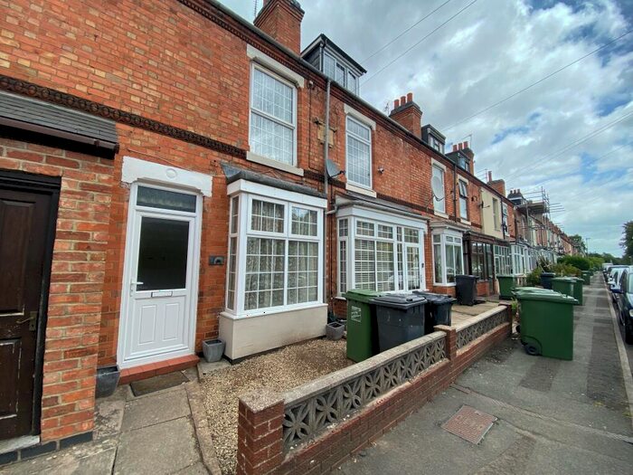 3 Bedroom House To Rent In St. Georges Road, Redditch, B98