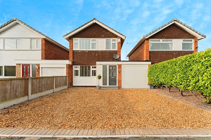 3 Bedroom Link Detached House For Sale In Royston Close, Great Sutton, Ellesmere Port, CH66