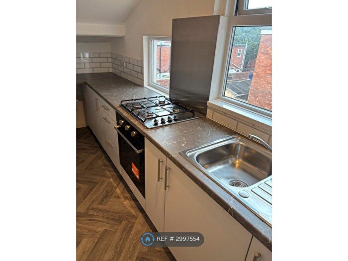 3 Bedroom Flat To Rent In Wharton St, South Shields, NE33