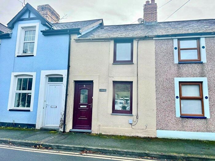 2 Bedroom Terraced House For Sale In Bank Street, Machynlleth, Powys, SY20