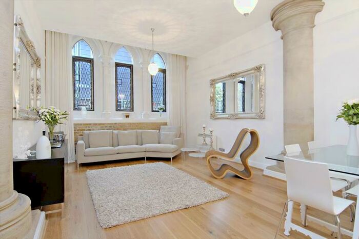 2 Bedroom Property To Rent In Arundel Square, Barnsbury, N7