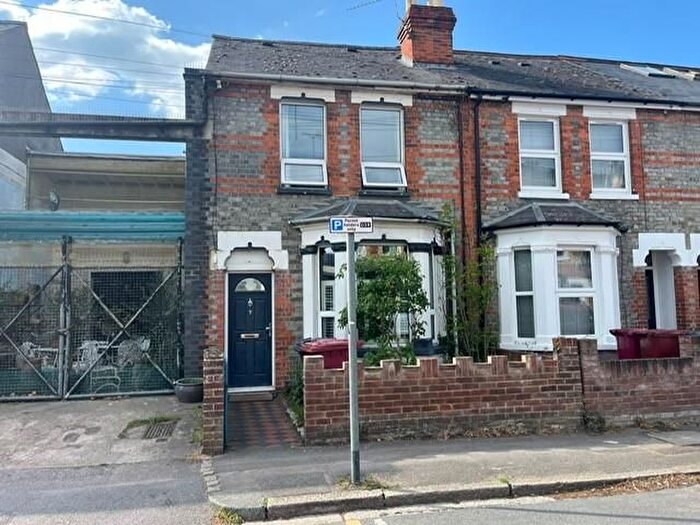 3 Bedroom Terraced House For Sale In Lynmouth Road, Reading, RG1