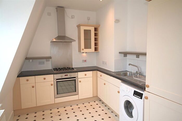 2 Bedroom Flat To Rent In Westerly Mews, Canterbury, CT2