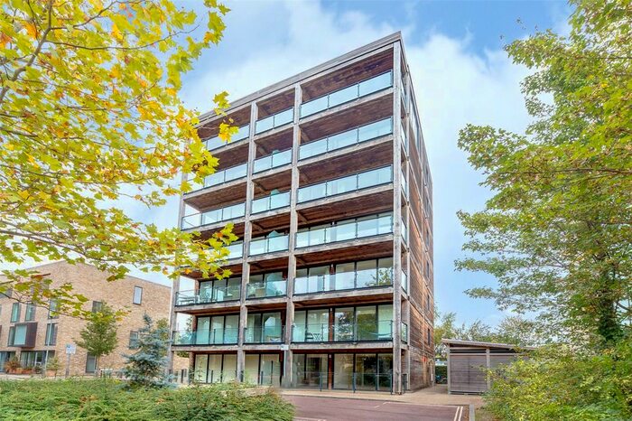 2 Bedroom Flat To Rent In Aberdeen Avenue, Cambridge CB2