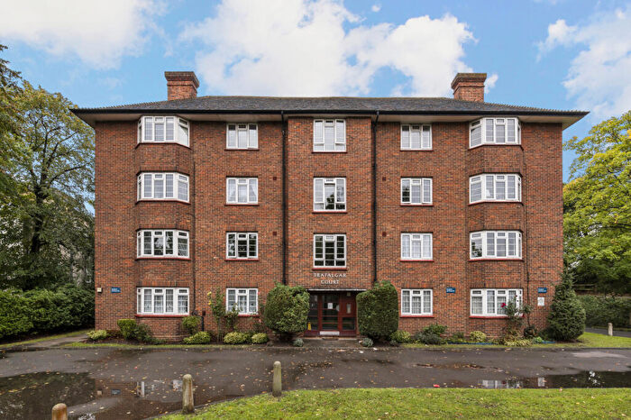 2 Bedroom Apartment For Sale In West Barnes Lane, New Malden, KT3