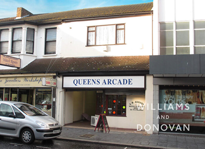 Studio To Rent In Queens Road, Southend-On-Sea, SS1