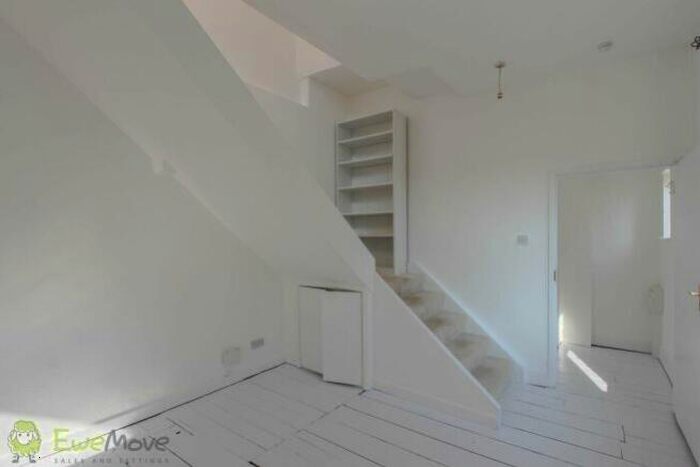 1 Bedroom Duplex To Rent In Flat Lansdown Crescent, Cheltenham, GL50