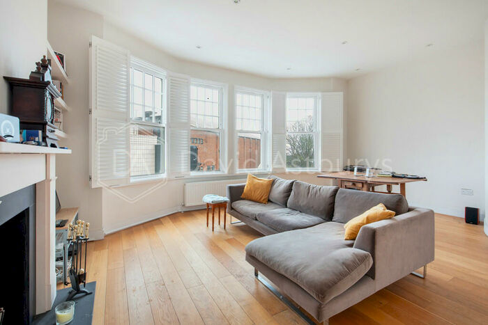 2 Bedroom Apartment To Rent In Fortis Green Road, Muswell Hill, London, N10