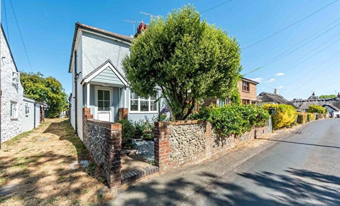 3 Bedroom End Of Terrace House For Sale In North Bersted Street, North Bersted, PO22
