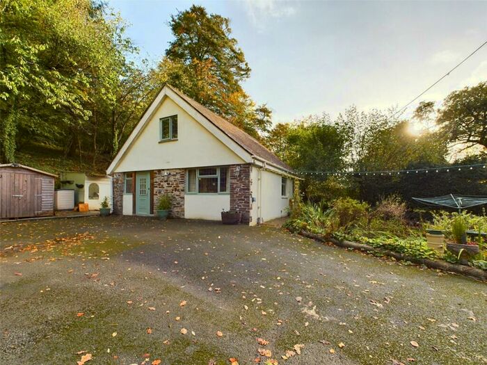 2 Bedroom Detached House For Sale In Launceston, Devon, PL15